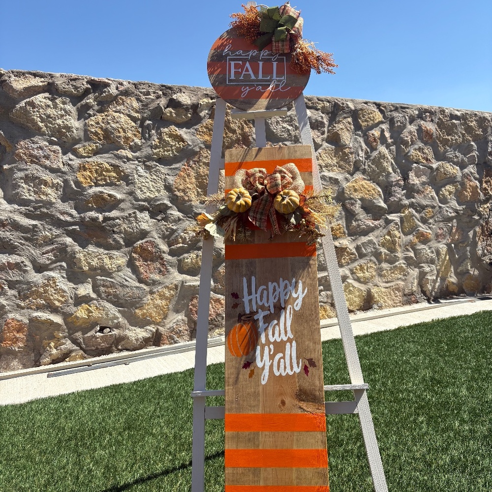 Custom made fall deco